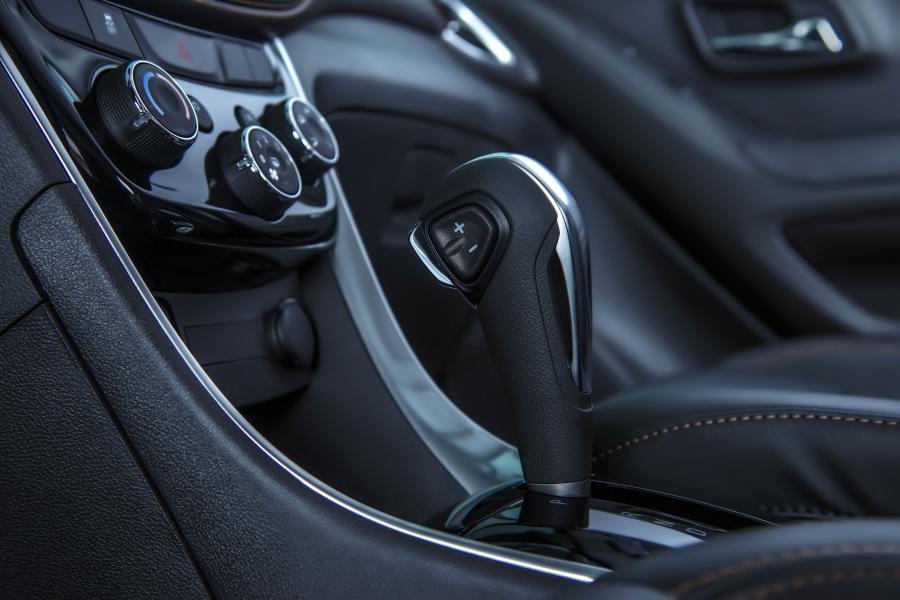 Детали интерьера Chevrolet Trax Premier Midnight 2018 года  (MX) (фото 20 из 20)